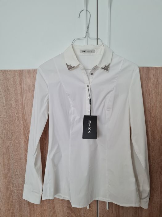 Vand camasa dama Dika, marimea 36, noua cu eticheta