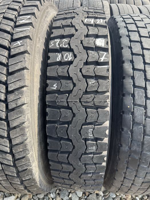 Anvelope 10R22.5 Pirelli