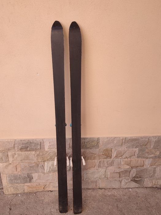 De vanzare ski în stare foarte buna