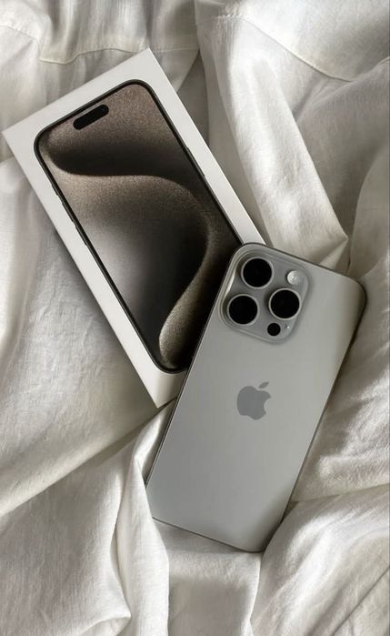 Iphone 15 pro max 256 GB.