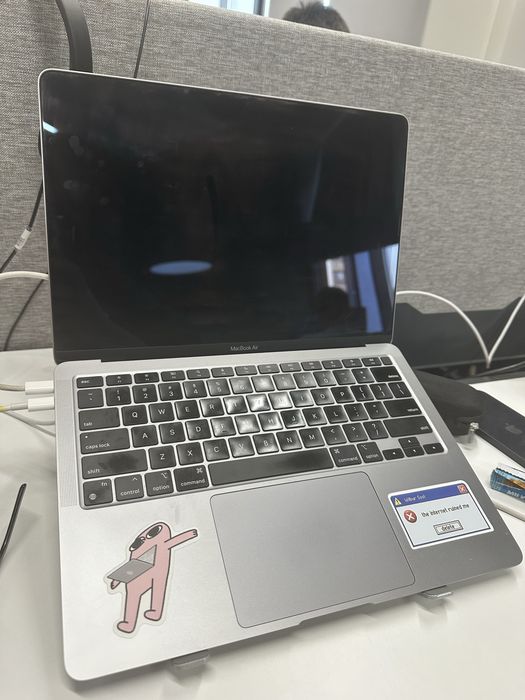 Продам Macbook Air в идеальном состоянии