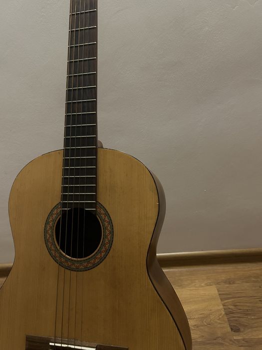 Акустическая гитара Yamaha