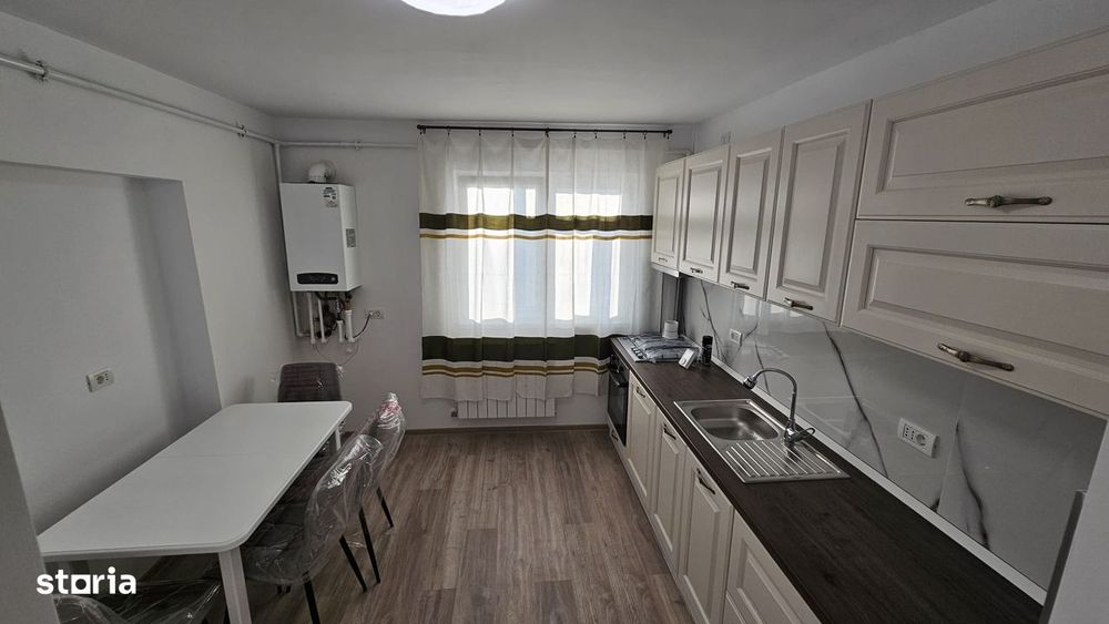PF, Prima inchiriere, apartament 2 camere 64 mp, zona Piata Mare