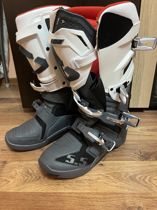 LEATT 5.5 Flex Lock НОВИ Enduro/MX