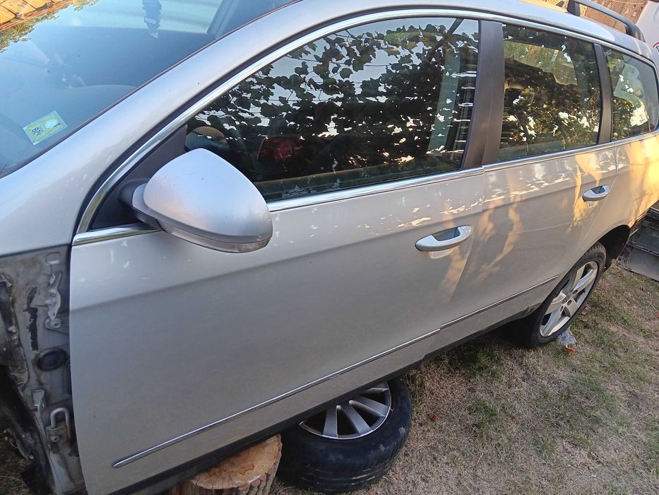 Vand usa completă passat b6