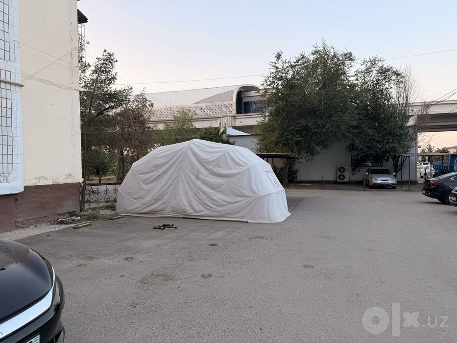 Aftoparkovka sotiladi yomgir chang qorga afto naves yegiladigan