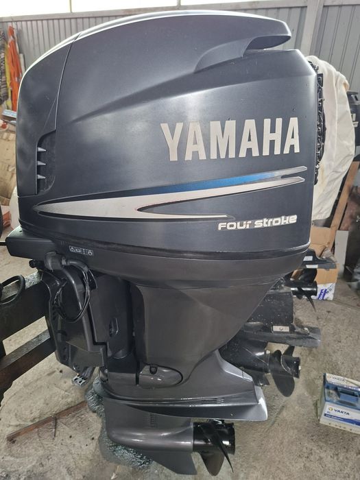 Motor de barca Yamaha F 115 cp 4 timpi EFI