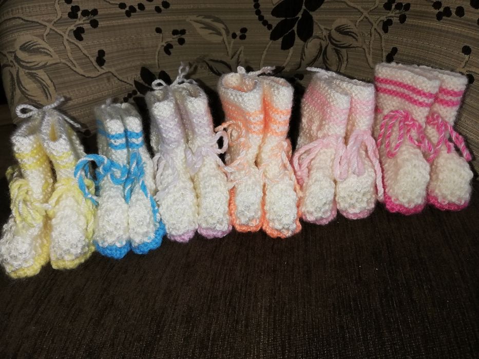 Терлички за бебета различни размери и цветове