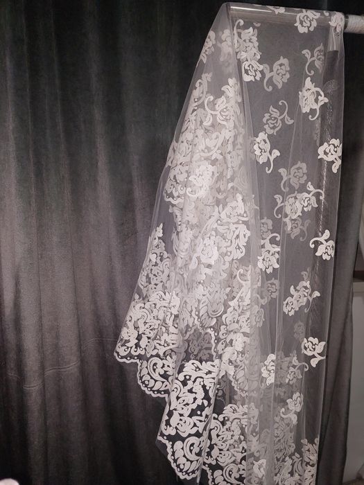 Pushti Adras ton sotiladi