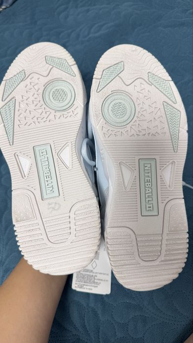 Adidas niteball II noi
