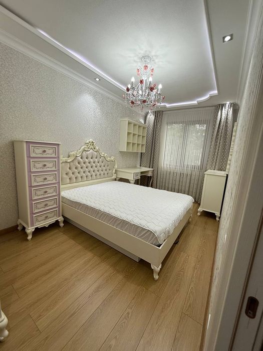 ЮНУСАБАД-3 КВАРТАЛ Универсам! 4х ком/2этаж/4 Качественный ремонт! 80м²