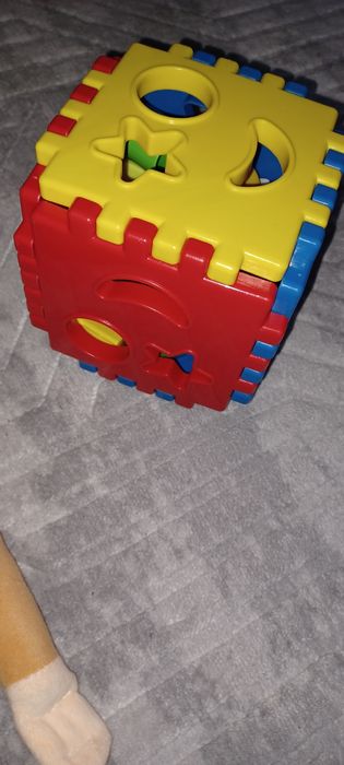 Продавам играчки