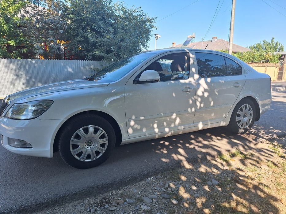 Vând Skoda Octavia 2