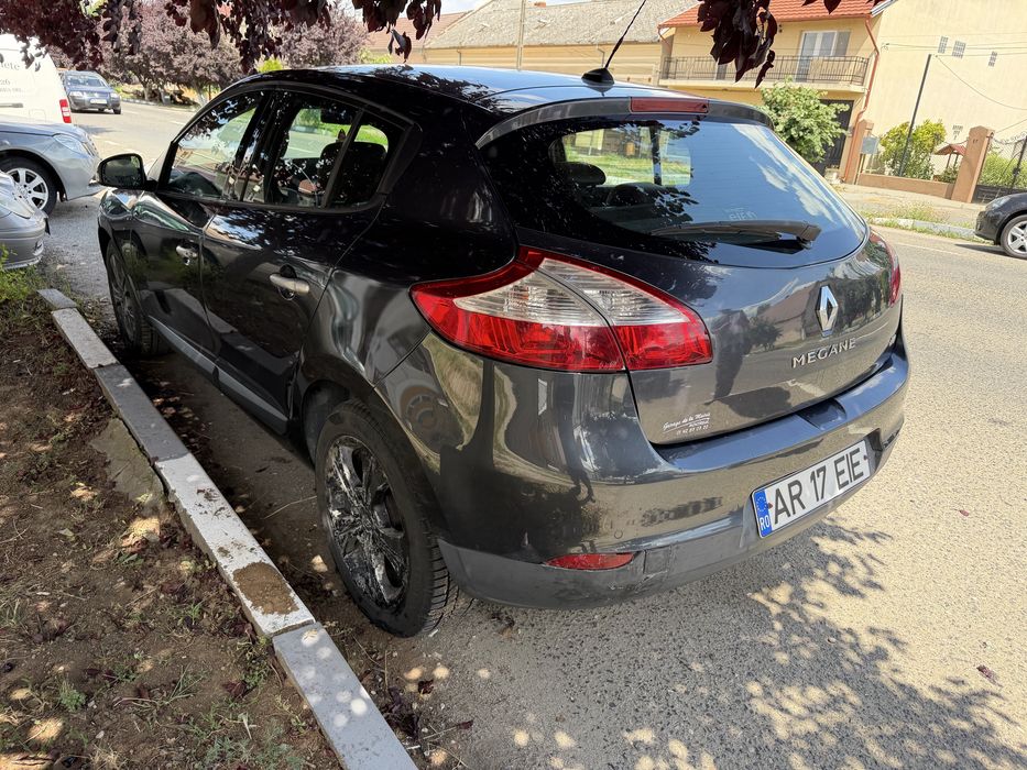 Vand renault megane/ schimb cu dubita