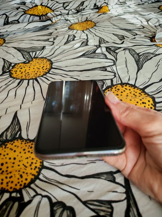 iPhone 10 продам