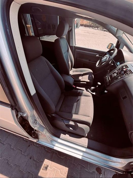 Vw touran din 2003