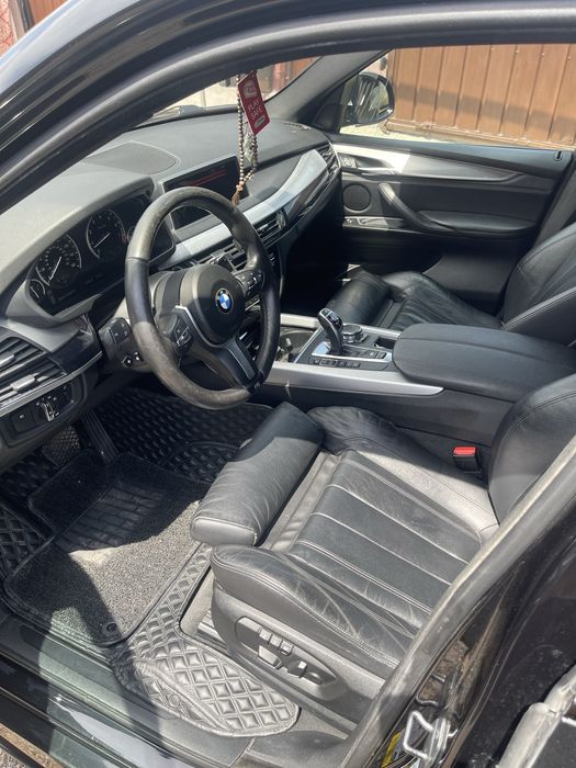 Продам bmw x5 2016