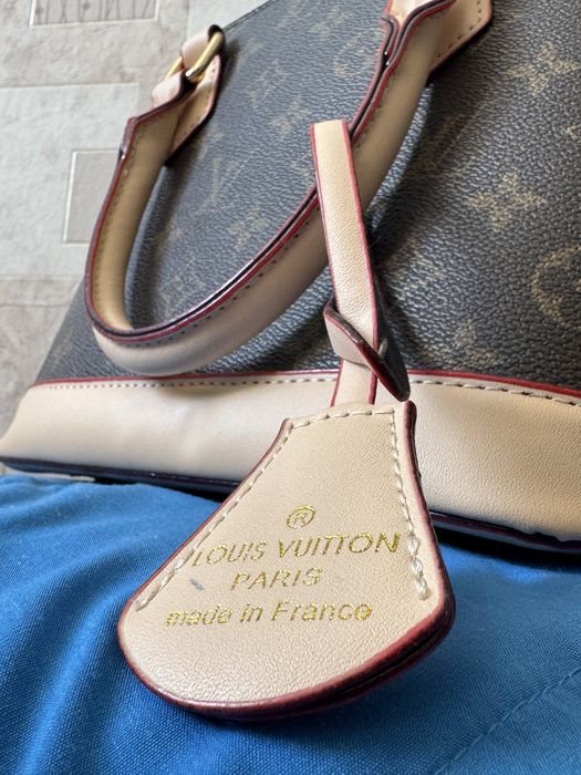 Сумкочка Louis Vuitton alma BB