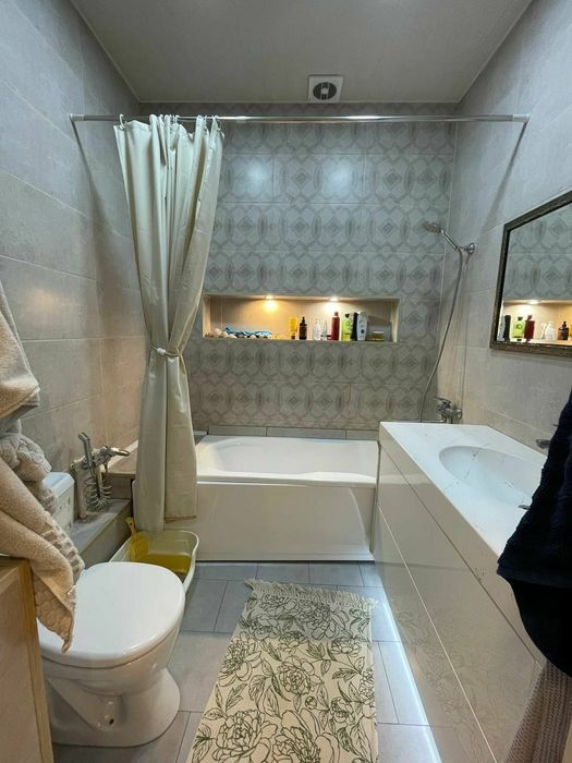 Продаётся квартира Чиланзар 1 квартал 2/4/4 кирпич 2×4