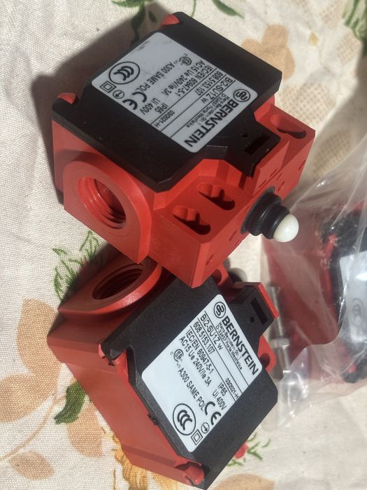 Lot 30 buc limitatoare de cursa bernstein noi.