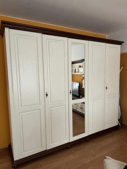 Dulap Bucov 5 uși / lemn masiv