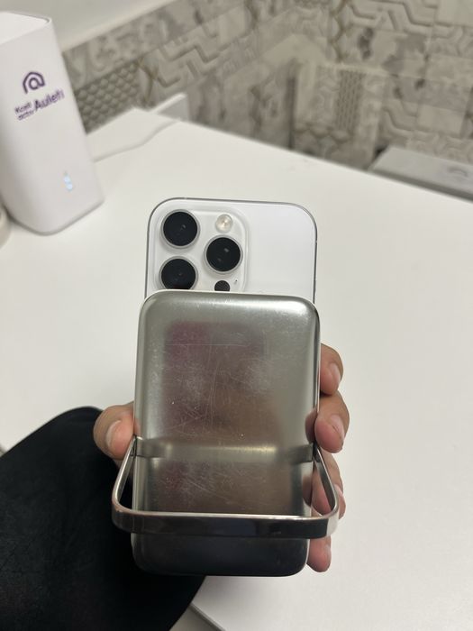 Продаеться Iphone 16 pro