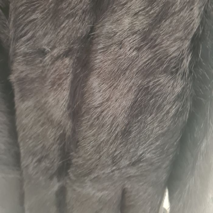 Blana de nurca naturala