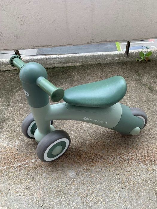 Bicicletă pentru copii 1-2 ani