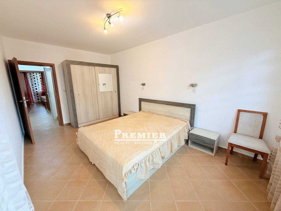 Продава се Тристаен апартамент в Бургас, Акациите - 102 кв.м за 922 €/кв.м - Снимка #5