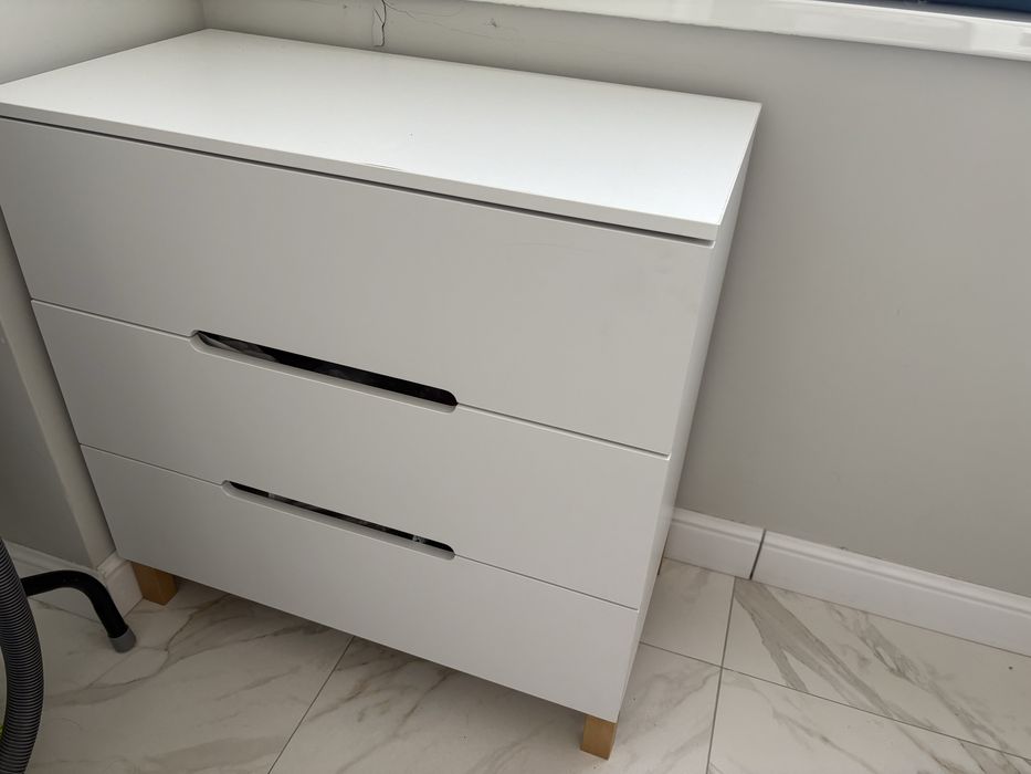 Комод 85/80/80 белый почти новый