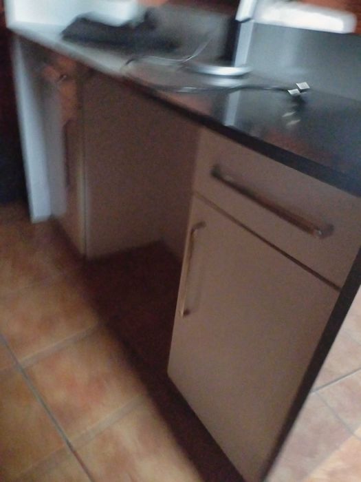 Продам стол рецепшин