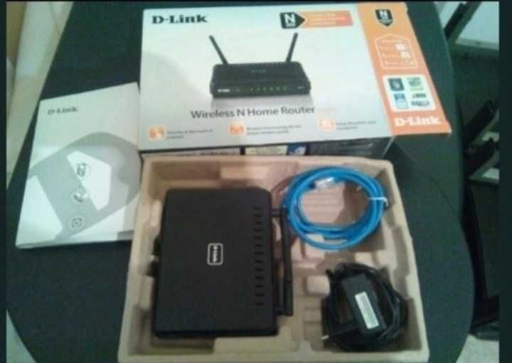 Router Wireless WIFI 3 Routere Linksys WRT54GL, D-Link DIR-615 si TP-Link TL-WR841N merg fara fir sau cu cablu retea ethernet cu 4 porturi fiecare.