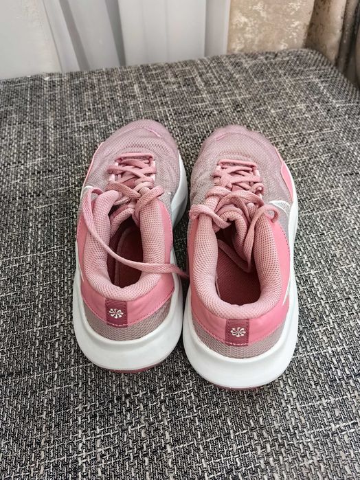 Маратонки Nike 41