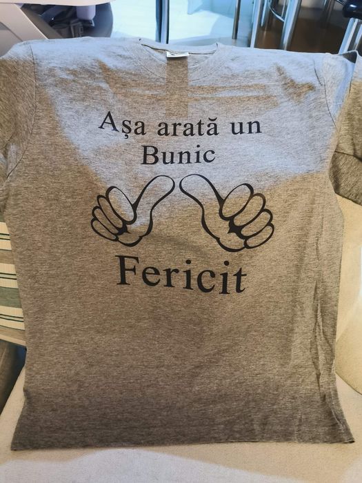 Tricouri personalizate