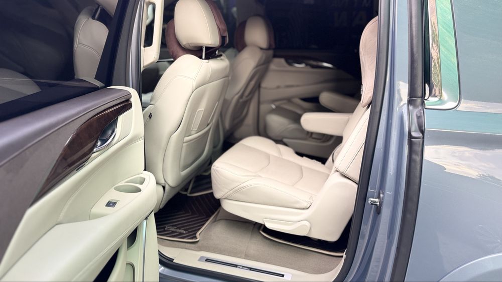 Cadillac Escalade / 2017