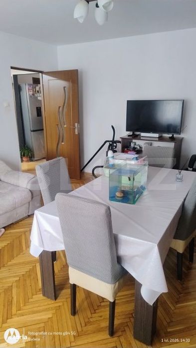 Apartament decomandat cu 3 camere, 67 mp, 2 bai si 2 balcoane inchise — fotografia 1