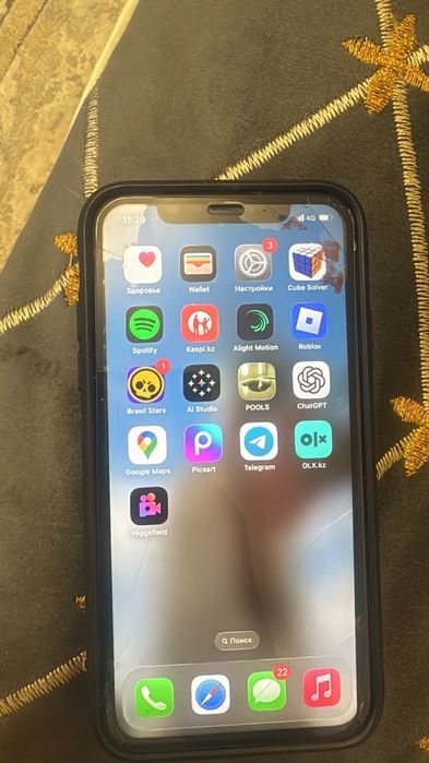 Продам айфон 11 100% акб