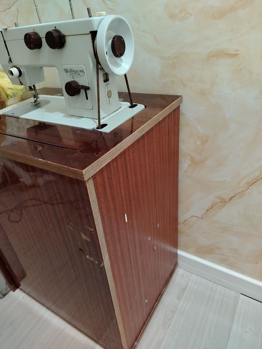 Продам шв. Машинку Чайка  143  б/у