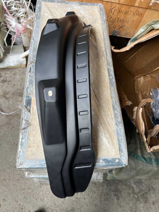 Orqa eshik brizgaviklari / Брызговики задних дверей для  BYD