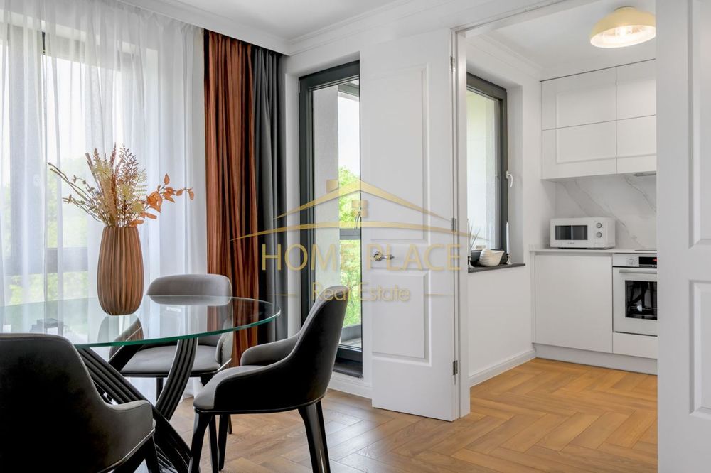 Дава се под наем Двустаен апартамент в Варна, Център - 65 кв.м за 1045.5 € - Снимка #2