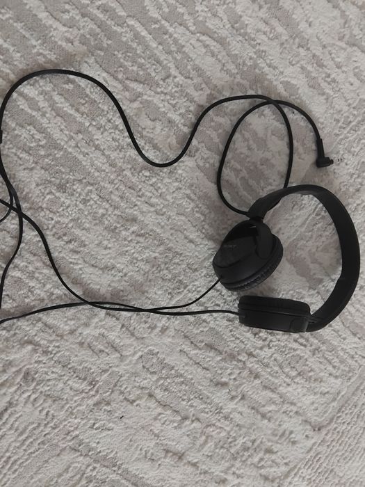 Продам наушники для телефона андройд