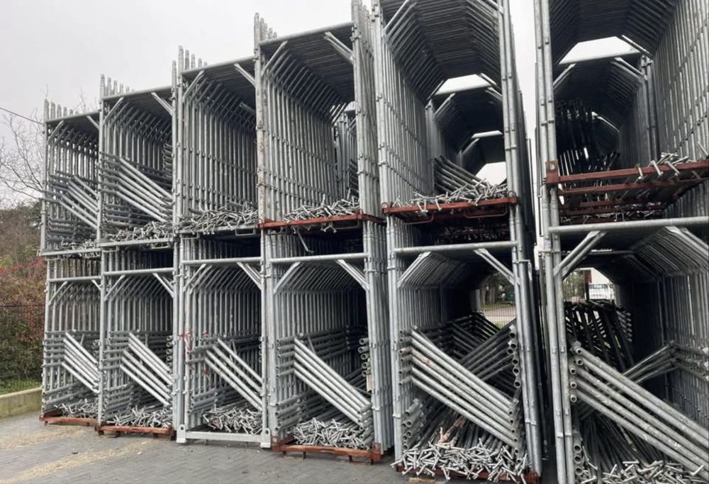 Vand 2000mp schela zincata super pret