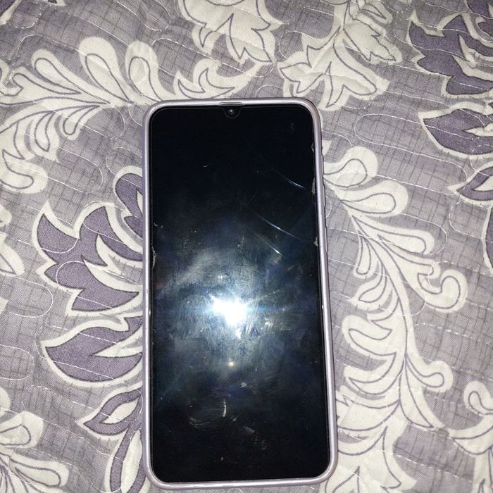 Samsung a30s 32тали идеал  сотилади