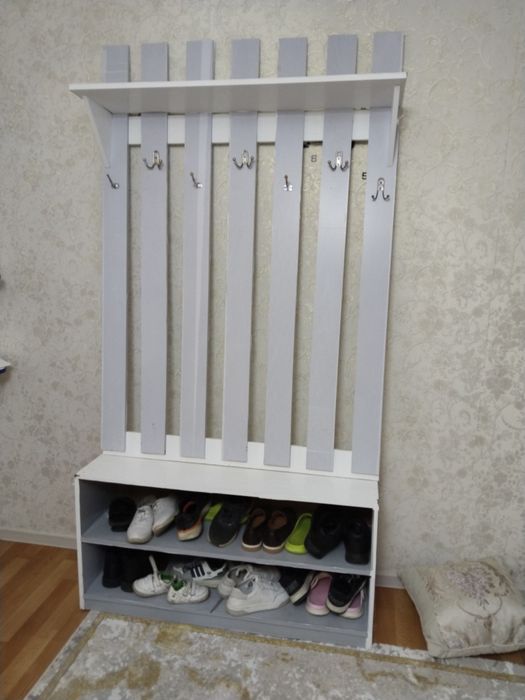 Продам прихожую за 10 к