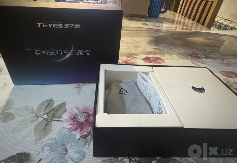 Видеорегистратор TEYES K5Pro 4K + 1080P Wi-Fi