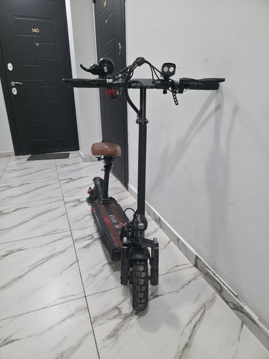 Электросамокат Kugoo M4