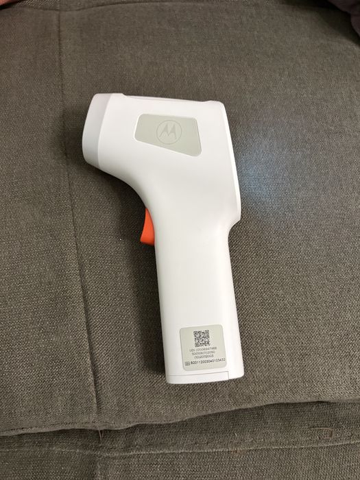 Дигитален безконтактен термометър Motorola T-93