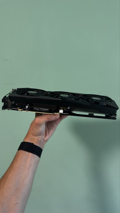 Видеокарта MSI Gaming x Slim 4070 super