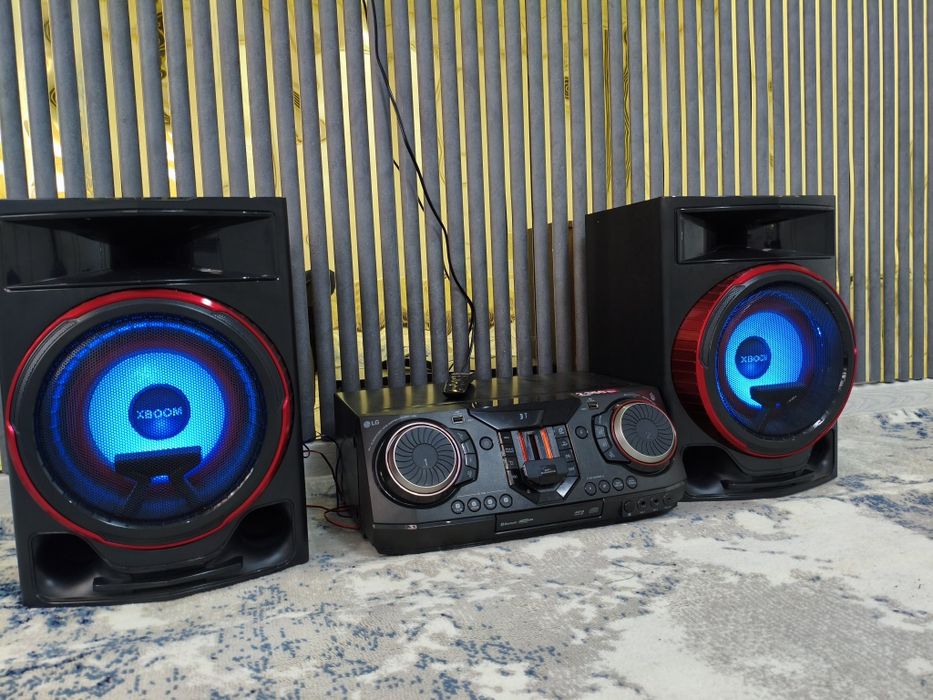 LG XBOOM CL87 музыкальный центр