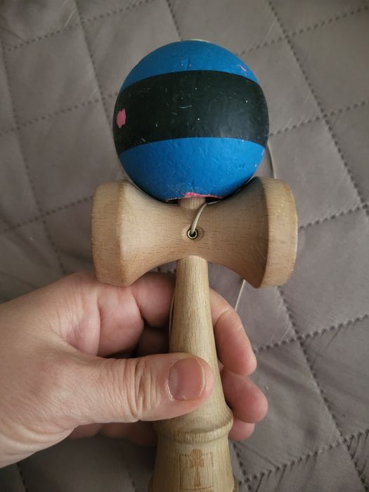 Kendama Karo  albastra